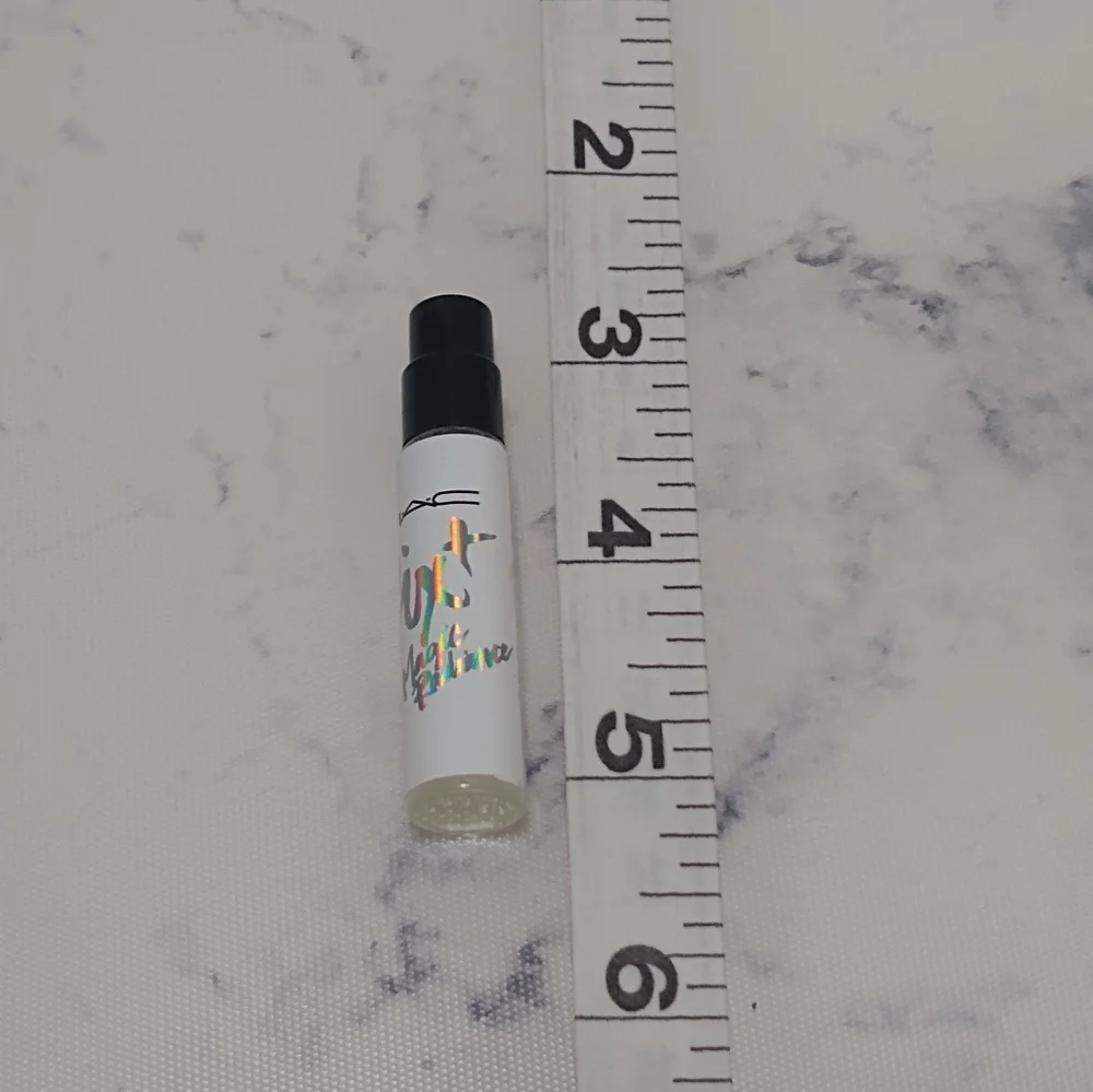MAC Fix + Magic Radiance Hydrating Spray Mini Size .08 Oz